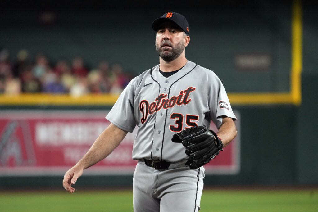 www.mlbtraderumors.com