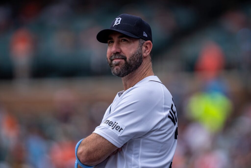 www.mlbtraderumors.com
